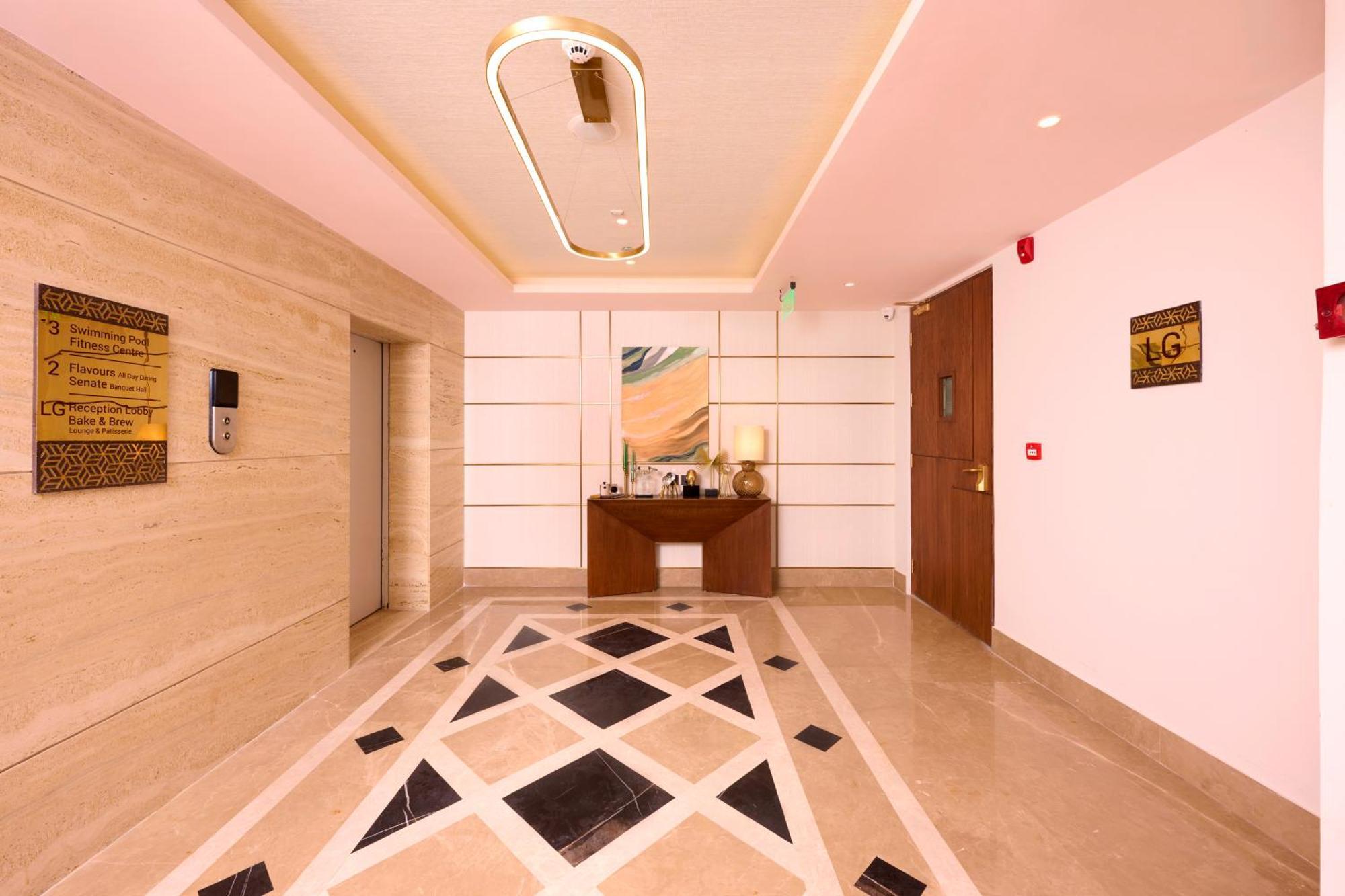 Iris Sarovar Portico Gurgaon Exterior photo
