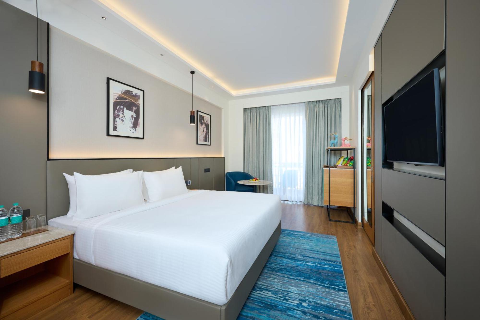 Iris Sarovar Portico Gurgaon Exterior photo
